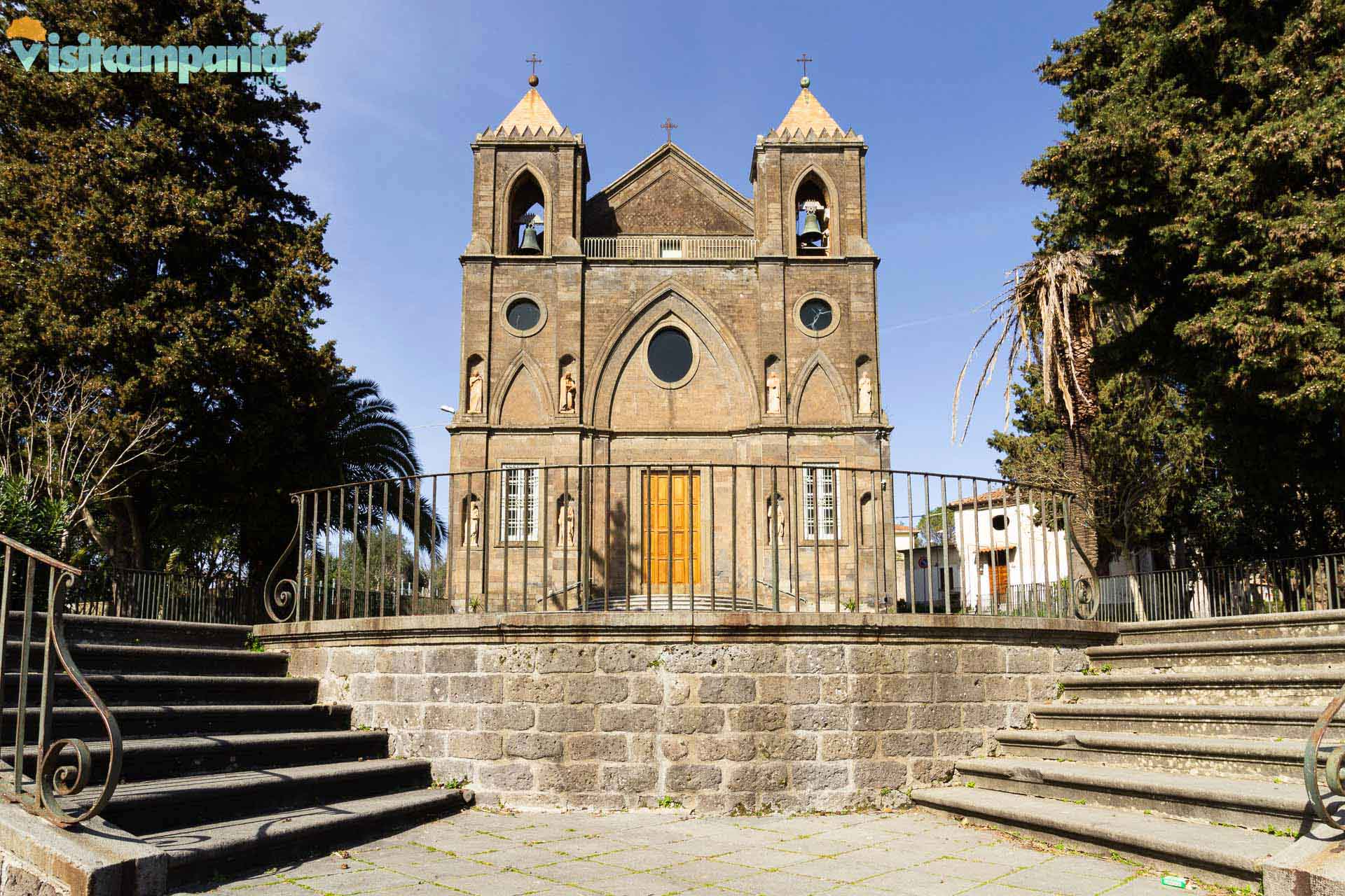 San Leucio und Vaccheria, die Kirche Santa Maria delle Grazie