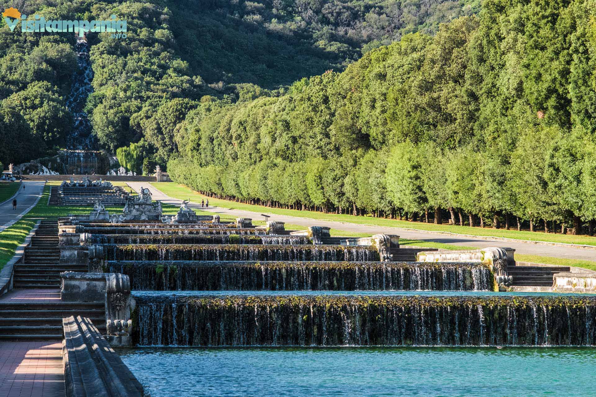 L'aqueduc Carolino et le Palais Royal de Caserta